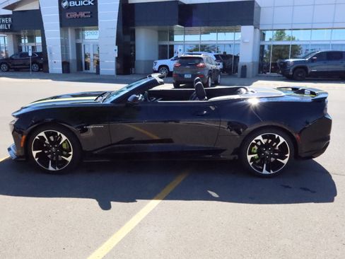 Used 2023 Chevrolet Camaro SS RWD image 4
