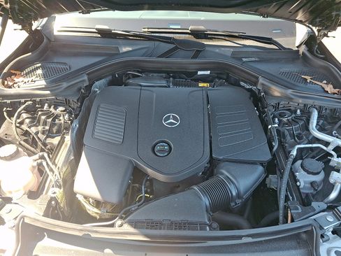 Used 2026 Mercedes-Benz GLC 300 4MATIC Coupe image 30