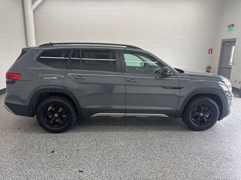 New 2026 Volkswagen Atlas Peak Edition AWD/4WD image 6