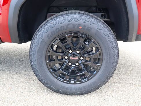 New 2026 GMC Canyon Elevation w/ Convenience Package AWD/4WD image 32