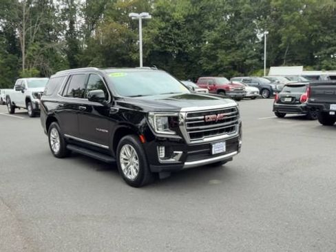 Used 2024 GMC Yukon SLT w/ SLT Luxury Package AWD/4WD image 2