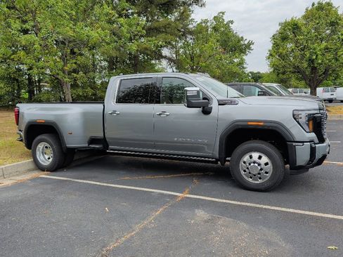 New 2026 GMC Sierra 3500 Denali Ultimate AWD/4WD image 5