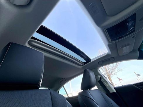 Used 2023 Lexus ES 350 image 22