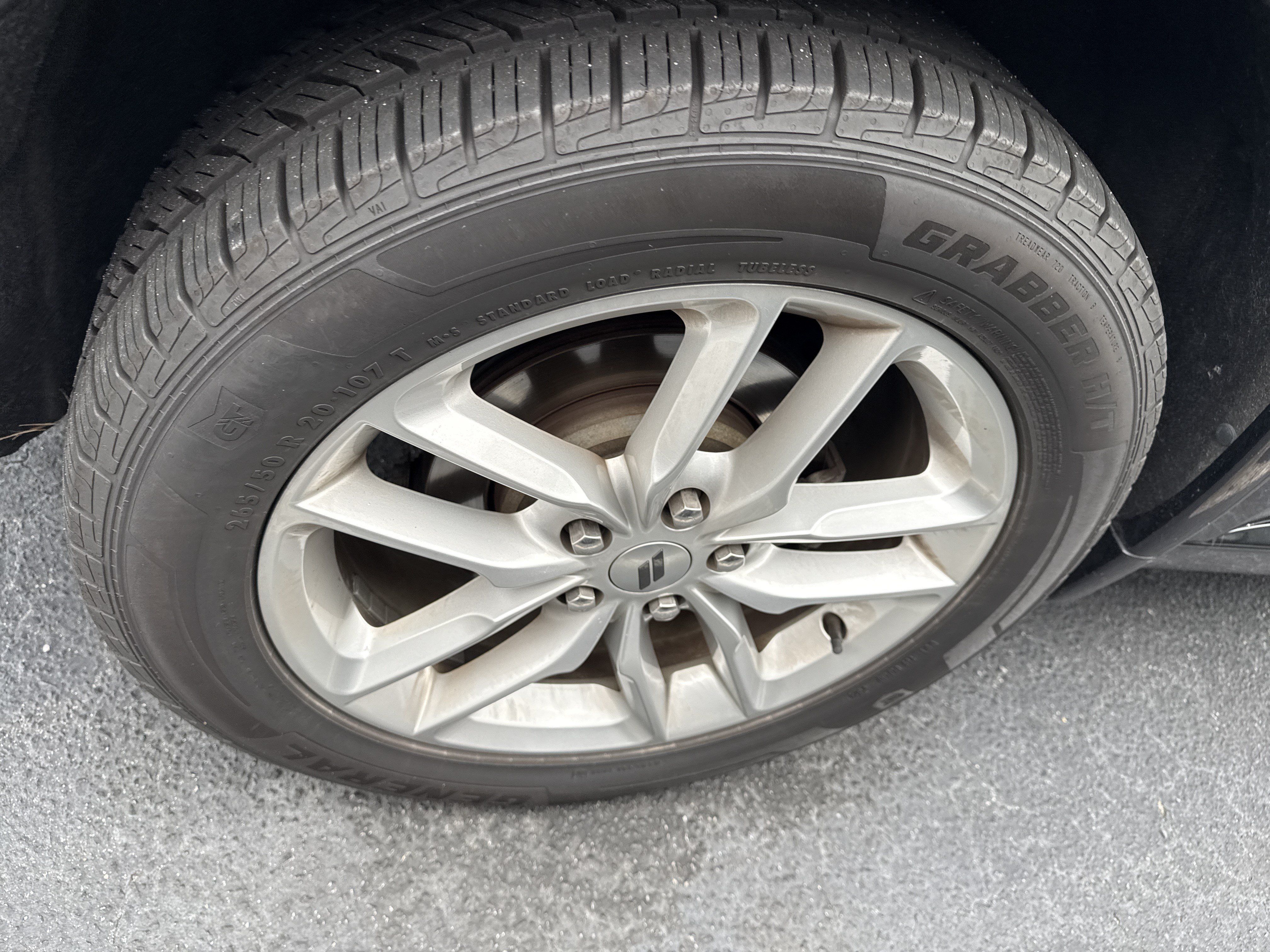 Used 2023 Dodge Durango GT RWD image 10
