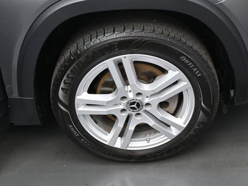 Used 2022 Mercedes-Benz GLB 250 4MATIC image 40