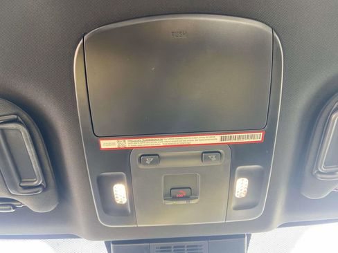 Used 2025 Toyota Camry SE FWD image 21