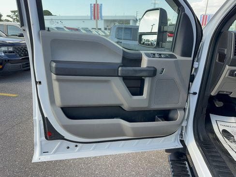 Certified 2021 Ford F250 XL w/ Power Equipment Group image 8