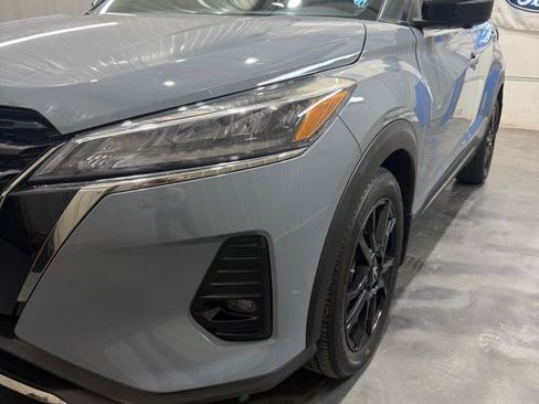 Used 2024 Nissan Kicks SR w/ SR Premium Package FWD image 4