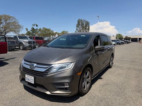 Used 2018 Honda Odyssey EX image 1