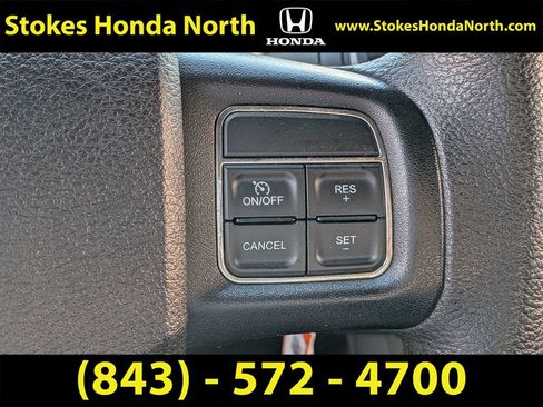 Used 2014 Dodge Avenger SE FWD image 29