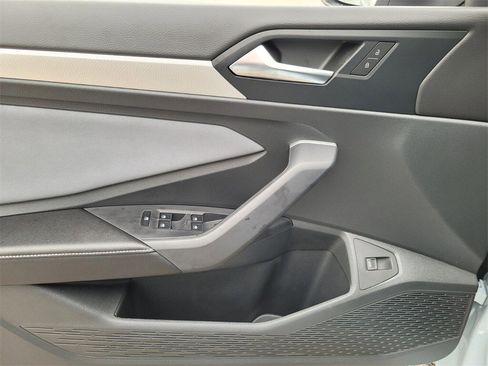 New 2026 Volkswagen Jetta SE image 25