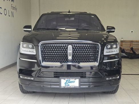 Used 2020 Lincoln Navigator Reserve w/ Equipment Group 208A Reserve AWD/4WD image 2