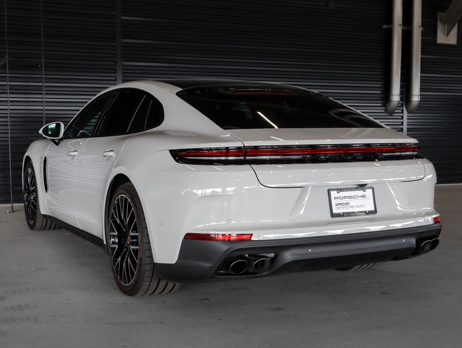 Certified 2024 Porsche Panamera RWD image 3