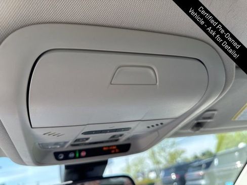 Used 2023 GMC Terrain Denali w/ Denali Premium Package AWD/4WD image 20