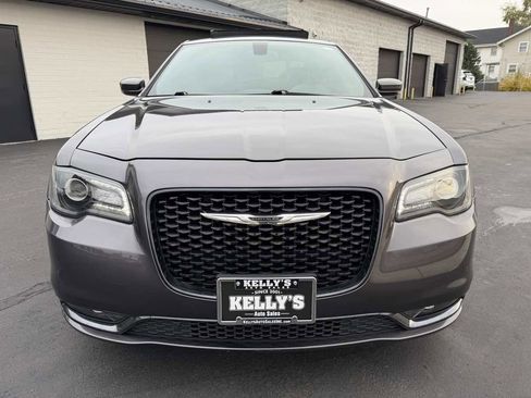 Used 2015 Chrysler 300 S w/ 300S Premium Group image 7