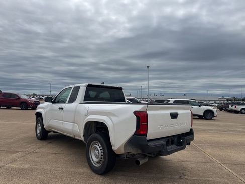 Used 2024 Toyota Tacoma SR RWD image 15