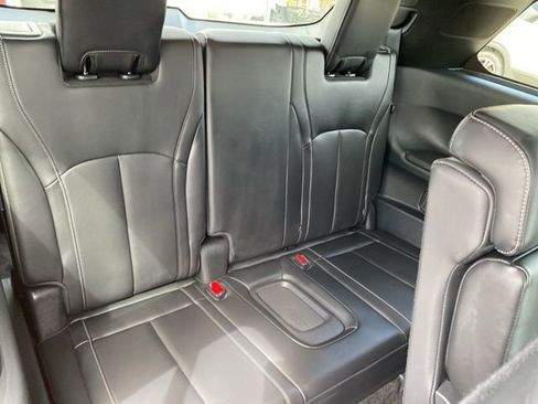 Used 2025 INFINITI QX60 Luxe image 36