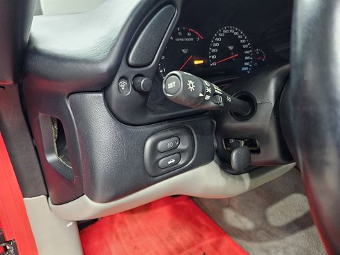 Used 1997 Chevrolet Corvette Coupe w/ Memory Pkg image 25