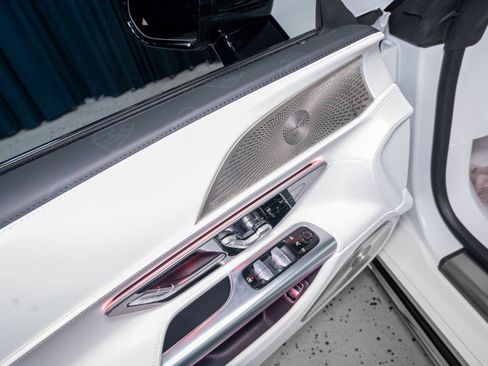 Certified 2026 Mercedes-Benz Maybach SL 680 image 17