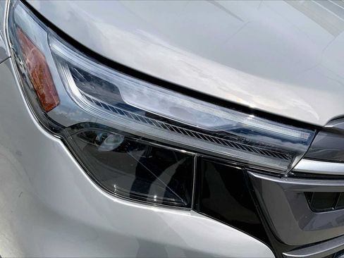 Certified 2025 Subaru Forester Limited AWD/4WD image 27