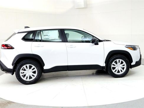 New 2026 Toyota Corolla Cross L image 6