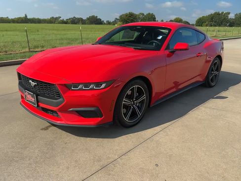 Used 2024 Ford Mustang Premium RWD image 5
