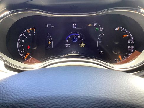 Used 2020 Jeep Grand Cherokee High Altitude AWD/4WD image 20