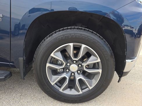 Used 2021 Chevrolet Silverado 1500 LT RWD image 28