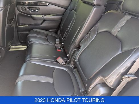 Used 2023 Honda Pilot Touring image 18
