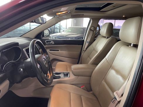 Used 2018 Jeep Grand Cherokee Limited w/ Trailer Tow Group IV image 16