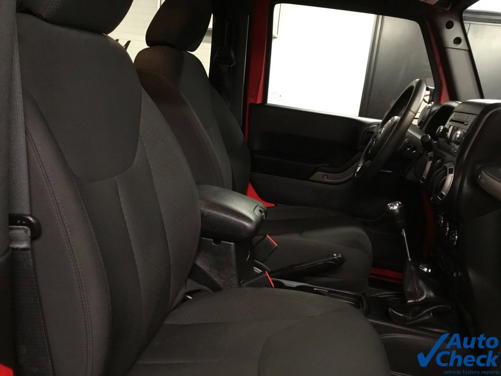 Used 2015 Jeep Wrangler Sport w/ Quick Order Package 23S AWD/4WD image 27