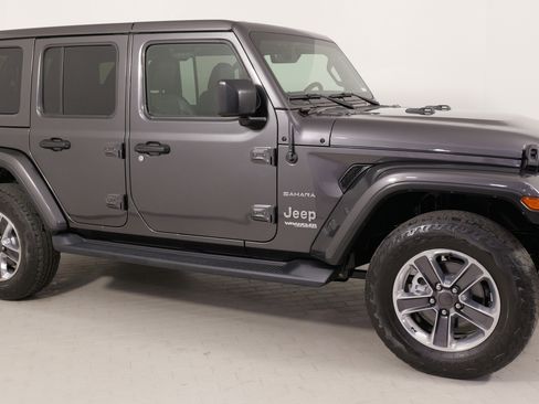 Used 2021 Jeep Wrangler Unlimited Sahara image 8