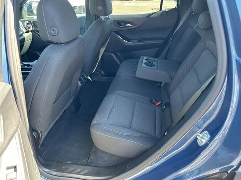 Certified 2025 Chevrolet Equinox LT AWD/4WD image 8