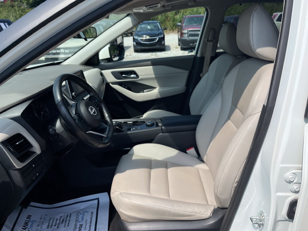 Used 2023 Nissan Rogue SV w/ SV Premium B Package AWD/4WD image 12