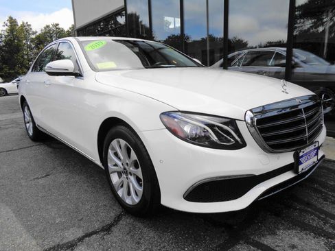 Used 2019 Mercedes-Benz E 300 4MATIC image 7
