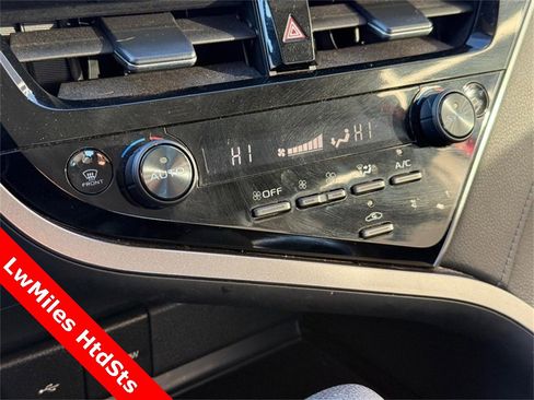 Used 2023 Toyota Camry LE image 29