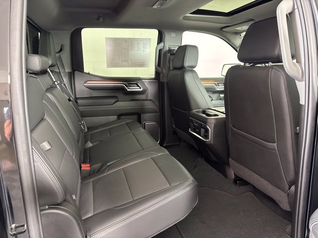 Used 2024 GMC Sierra 1500 Denali AWD/4WD image 5