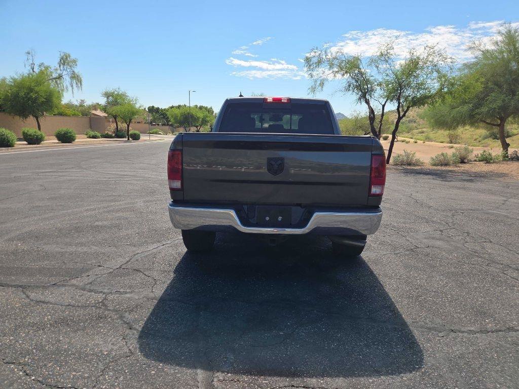 Used 2019 RAM 1500 Classic SLT w/ Luxury Group RWD image 6