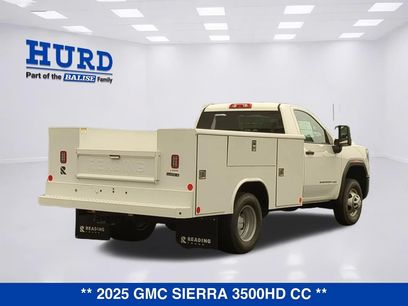 New 2025 GMC Sierra 3500 Pro w/ Convenience Package
