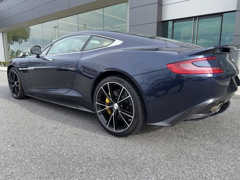 Used 2015 Aston Martin Vanquish Coupe image 2