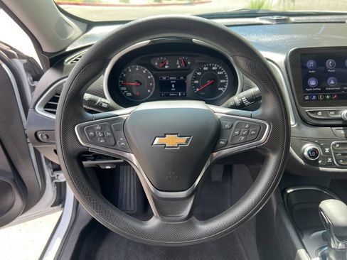 Used 2024 Chevrolet Malibu LT FWD image 11