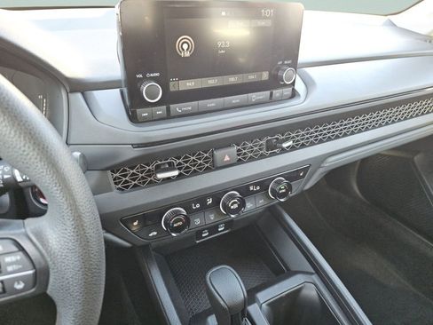 Used 2024 Honda Accord EX image 25