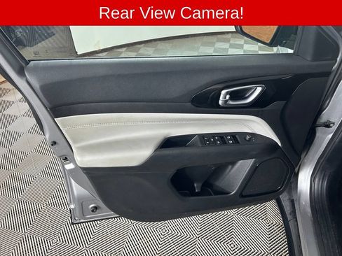 Used 2024 Jeep Compass Limited AWD/4WD image 10