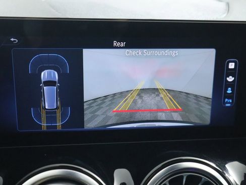 Certified 2025 Mercedes-Benz GLB 250 image 15