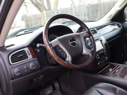 Used 2014 GMC Sierra 2500 Denali image 16