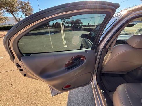 Used 1999 Mercury Sable LS image 21