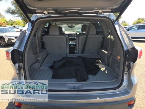 Used 2016 Toyota Highlander Limited AWD/4WD image 19
