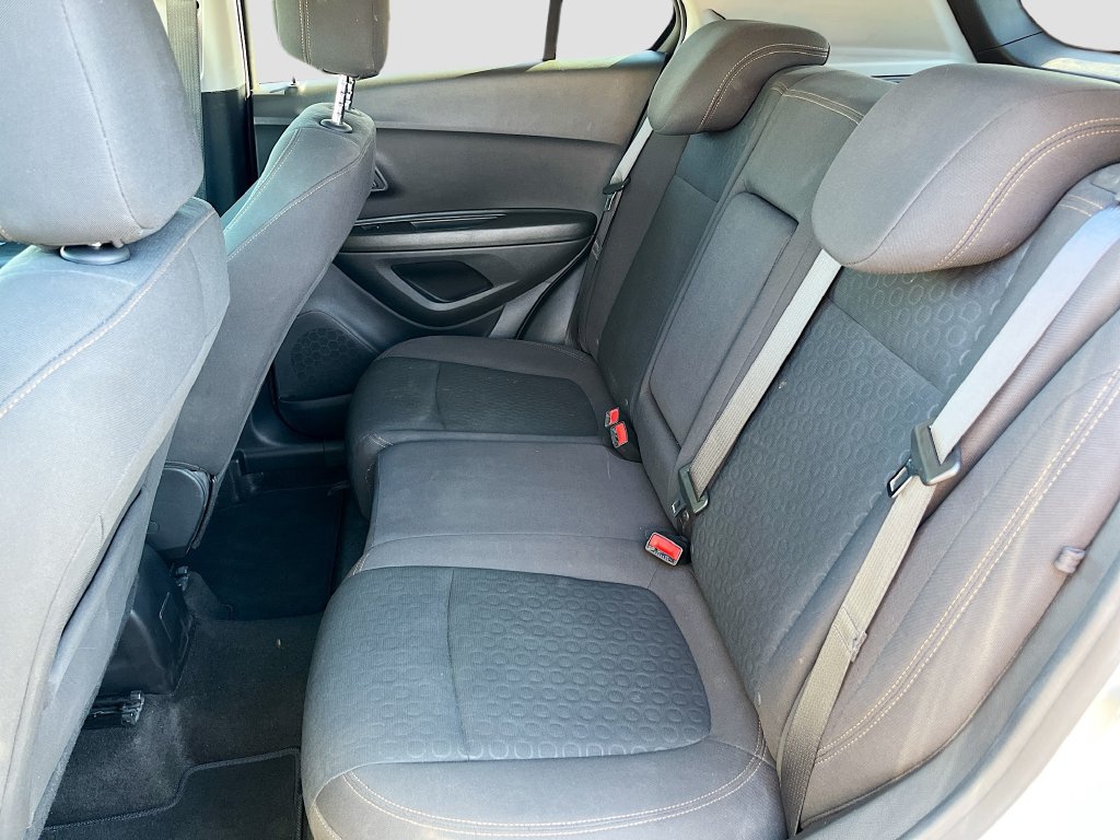 Used 2022 Chevrolet Trax LS w/ Tint and Cruise Package FWD image 22