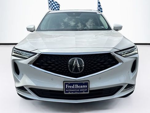 Used 2024 Acura MDX SH-AWD w/ Technology Package image 2