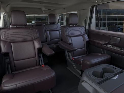 New 2025 Ford Expedition Max Platinum w/ Platinum Ultimate Package AWD/4WD image 11